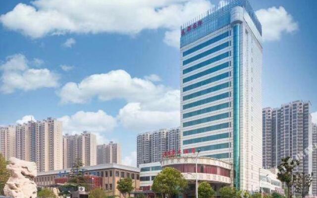 Jinan Longdu International Minghu Hotel