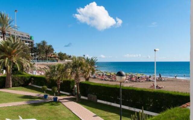 Beachfront Apartment Las Burras MRA 02