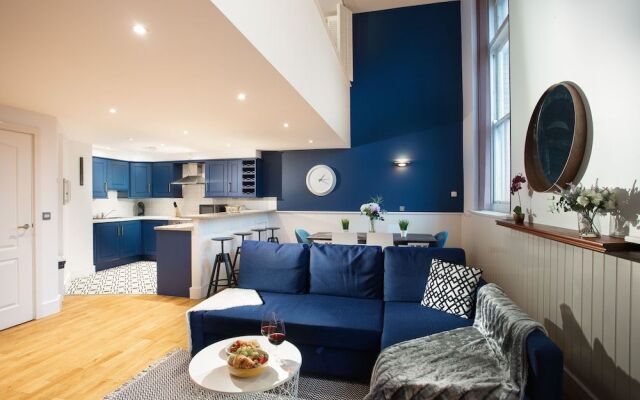Plymouth City Centre Duplex Apartment