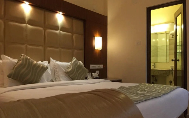 Velan Hotel Greenfields