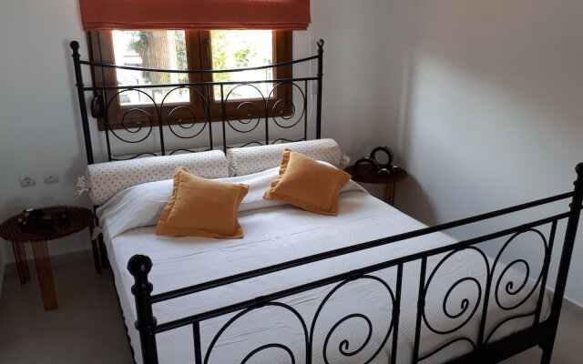 Angelikis Holiday House