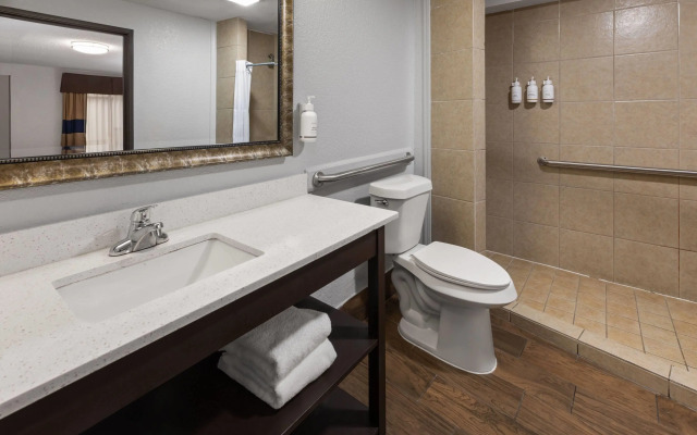 Baymont by Wyndham Downtown Detroit