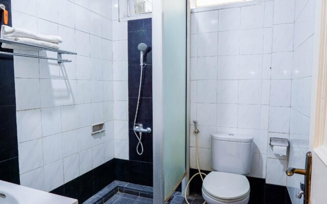 Collection O 1452 Hotel Utari