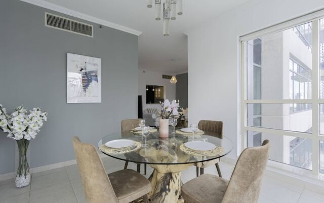 Splendid Apt With Breathtaking Dubai Marina View!