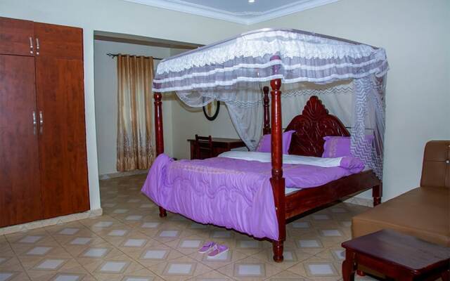 Flonico Hotel