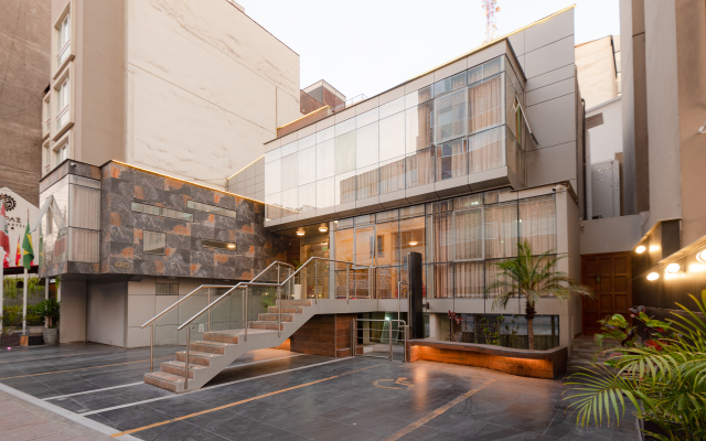 Hotel Ayenda Montreal Miraflores