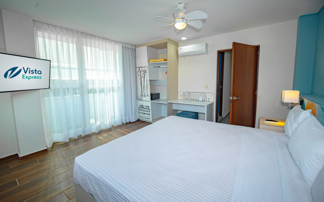 Vista Express Guadalajara Expo SureStay Collection by BW