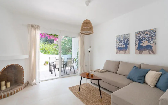 Lovely House With Private Pool in Burriana!