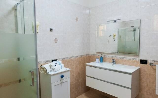 3809 Casa Selenella by Barbarhouse