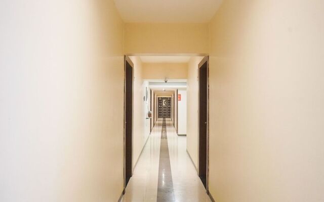 OYO Flagship 15614 Hotel Olive KEM Hospital