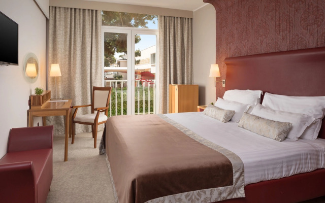 Hotel Pelegrin Plava Laguna