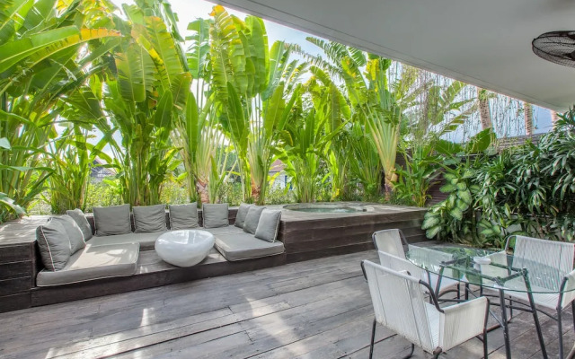 AB Villa & Apartments