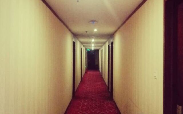 Yixing Hotel