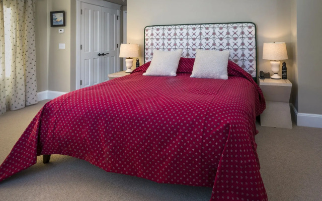 Dunton Town House