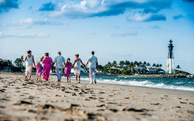Surf and Sand Seaside