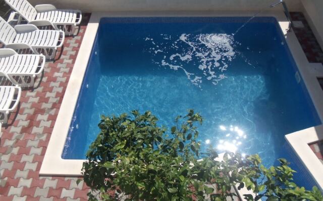 Modern Apartment in Okrug Gornji With Swimming Pool