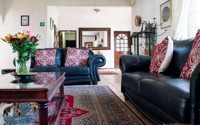 Mizizi House of Sandton Bed & Breakfast