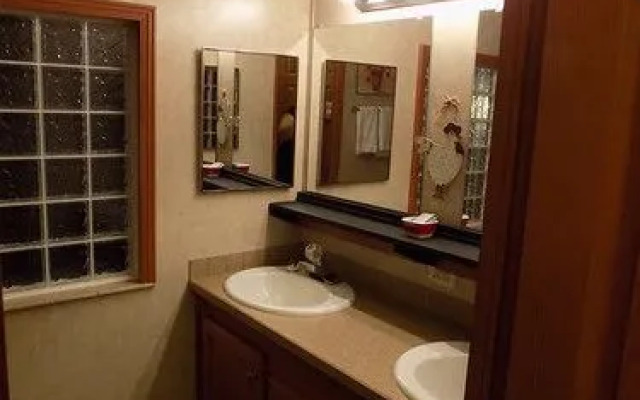 The Cabins at Shale Lake