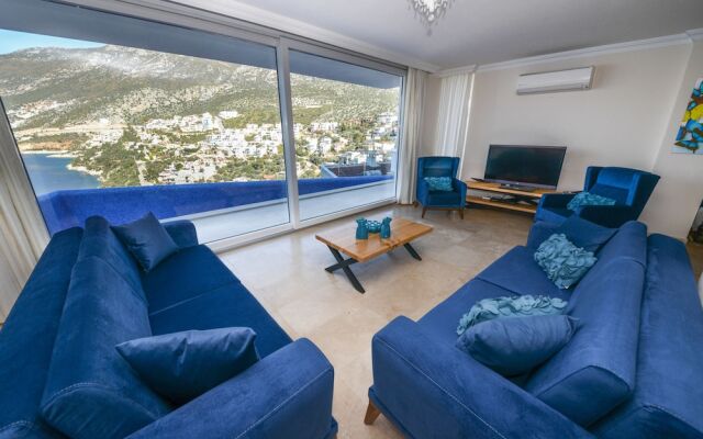 Villa Tuna by Akdenizvillam