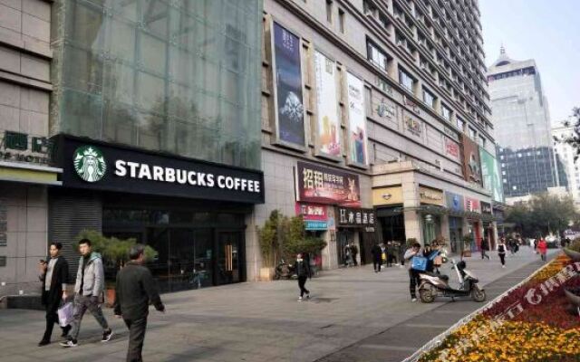 Hongtai Hotel (Xi'an Bell Tower Muslim Street)