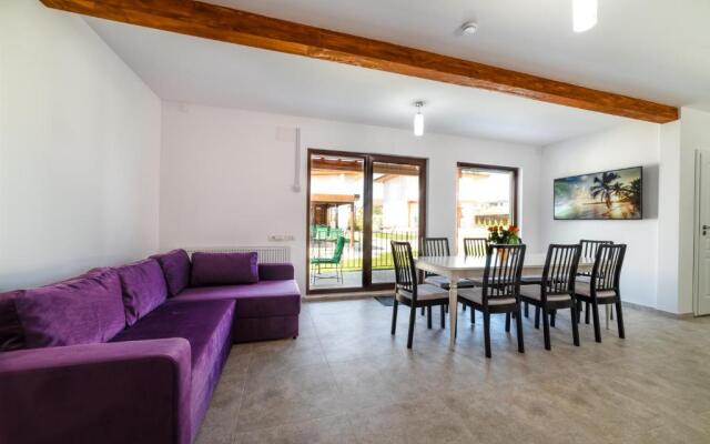 4H Villas
