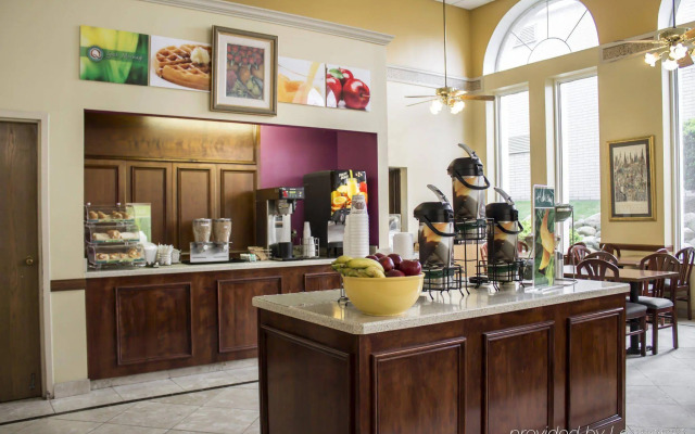 Econo Lodge Wickliffe - Cleveland East