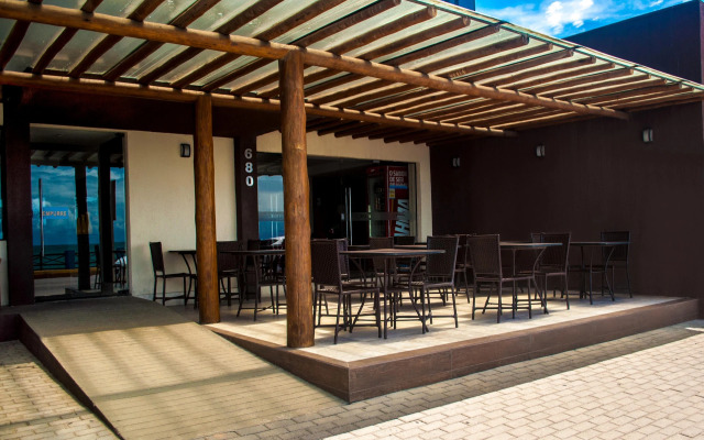 Beleza Beach Hotel