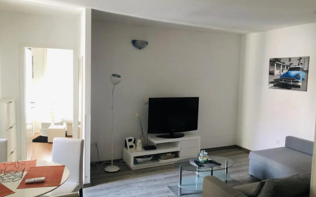 West Wall Apartment