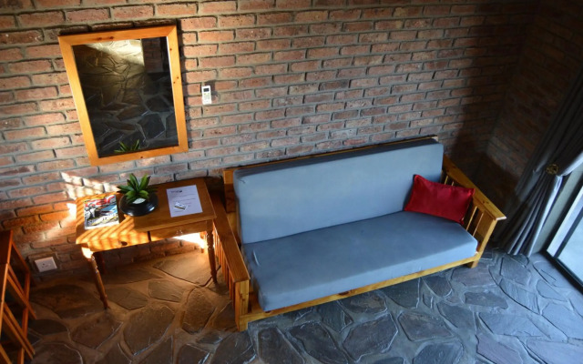 Teri Lemveli Lodge