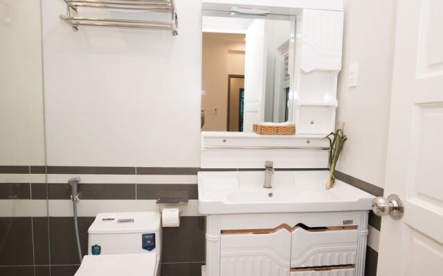 Amora Hotel  Apartment