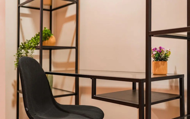 Mariano Escobedo Apartments by VH