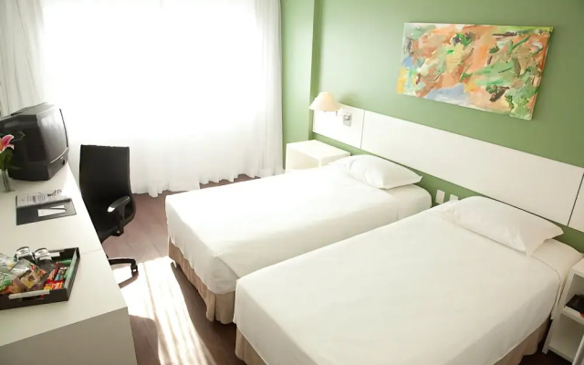 Everest Porto Alegre Hotel