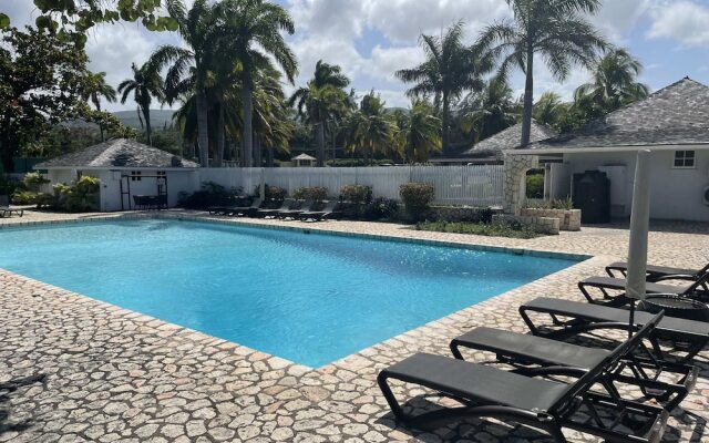 Nianna Coral Bay Splendid Townhouse- 4