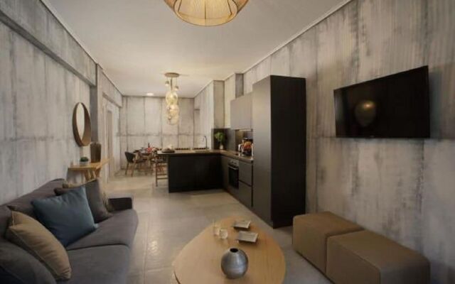 LeGeo-Luxurious Athenian Apartment