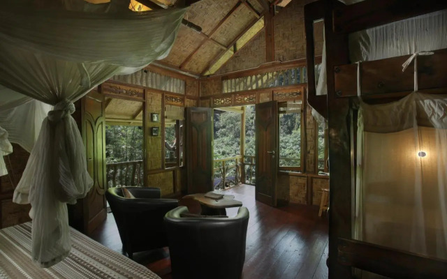 Kupu Kupu Garden Guest House & Cafe