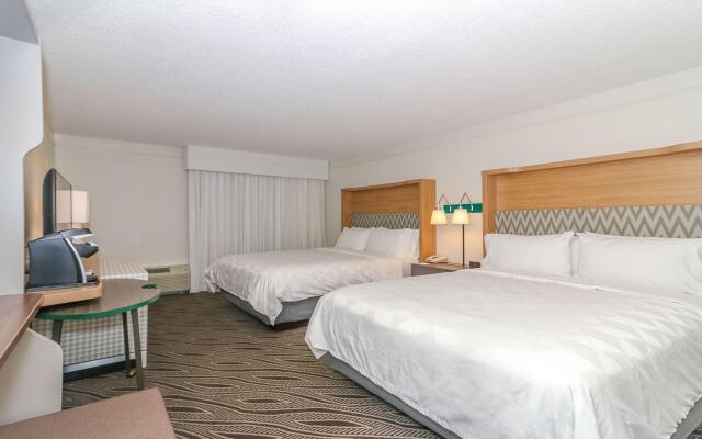 Holiday Inn Resort Oceanfront at Surfside Beach by IHG