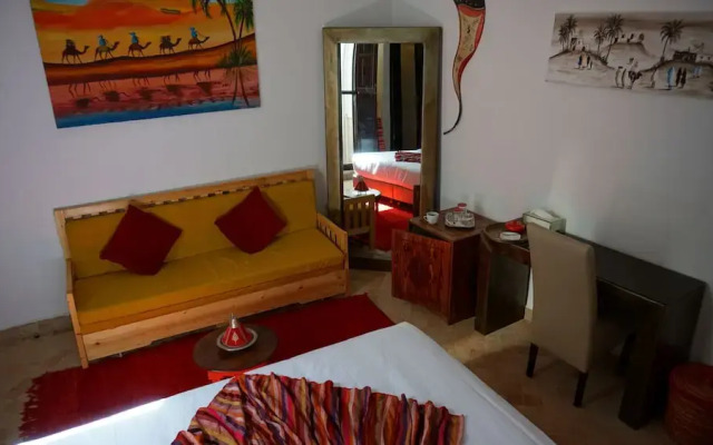 Riad Kalé Polis