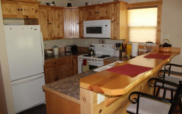 Methow River Lodge & Cabins