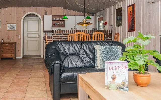 6 Person Holiday Home in Hemmet