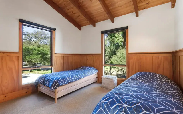 Aireys Rustic Chic - Rejuvenate Stays