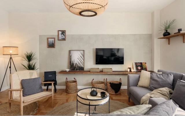 Laut - 3 Bedrooms and Terrace in Almagro