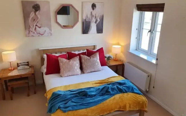 Caspian House - 4 Bedrooms