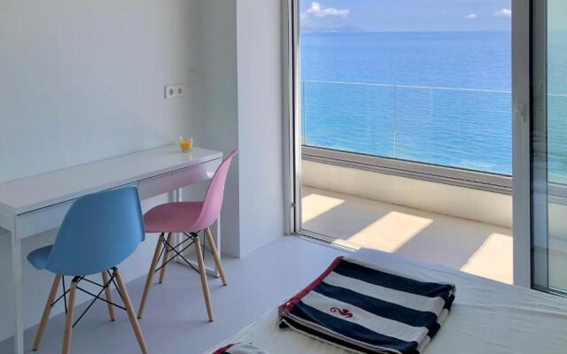 Kuro Beach House