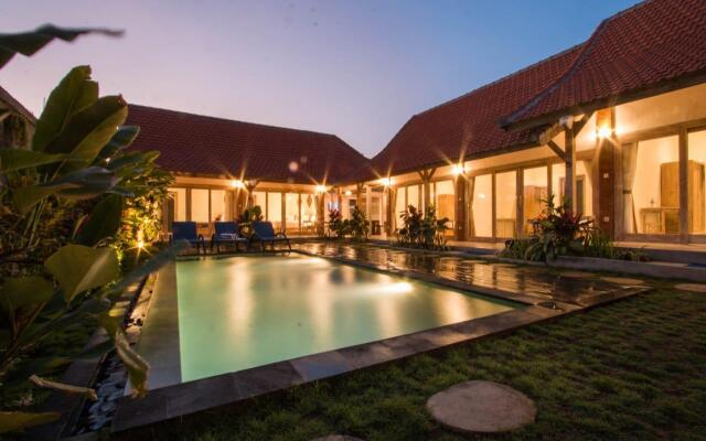 Peaceful Haven 6BR Private Pool Villa in Canggu
