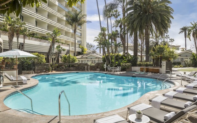 Fairmont Miramar Hotel & Bungalows