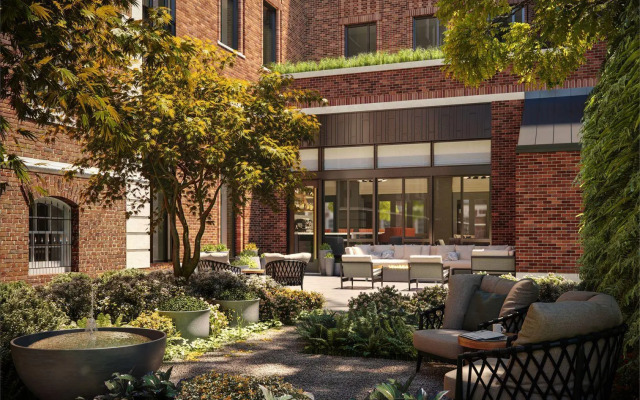 The Whitney Hotel