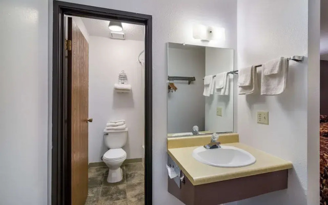 Beaver Creek Inn and Suites