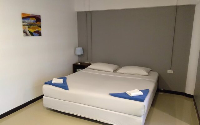 Phi Phi Inn