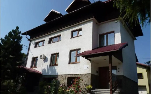 Willa Pod Modrzewiem