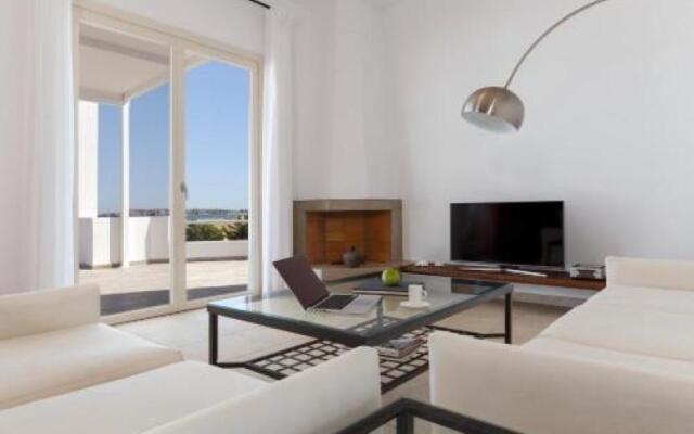 Holiday Home 5 Bedrooms 5 Bathrooms - Afantou